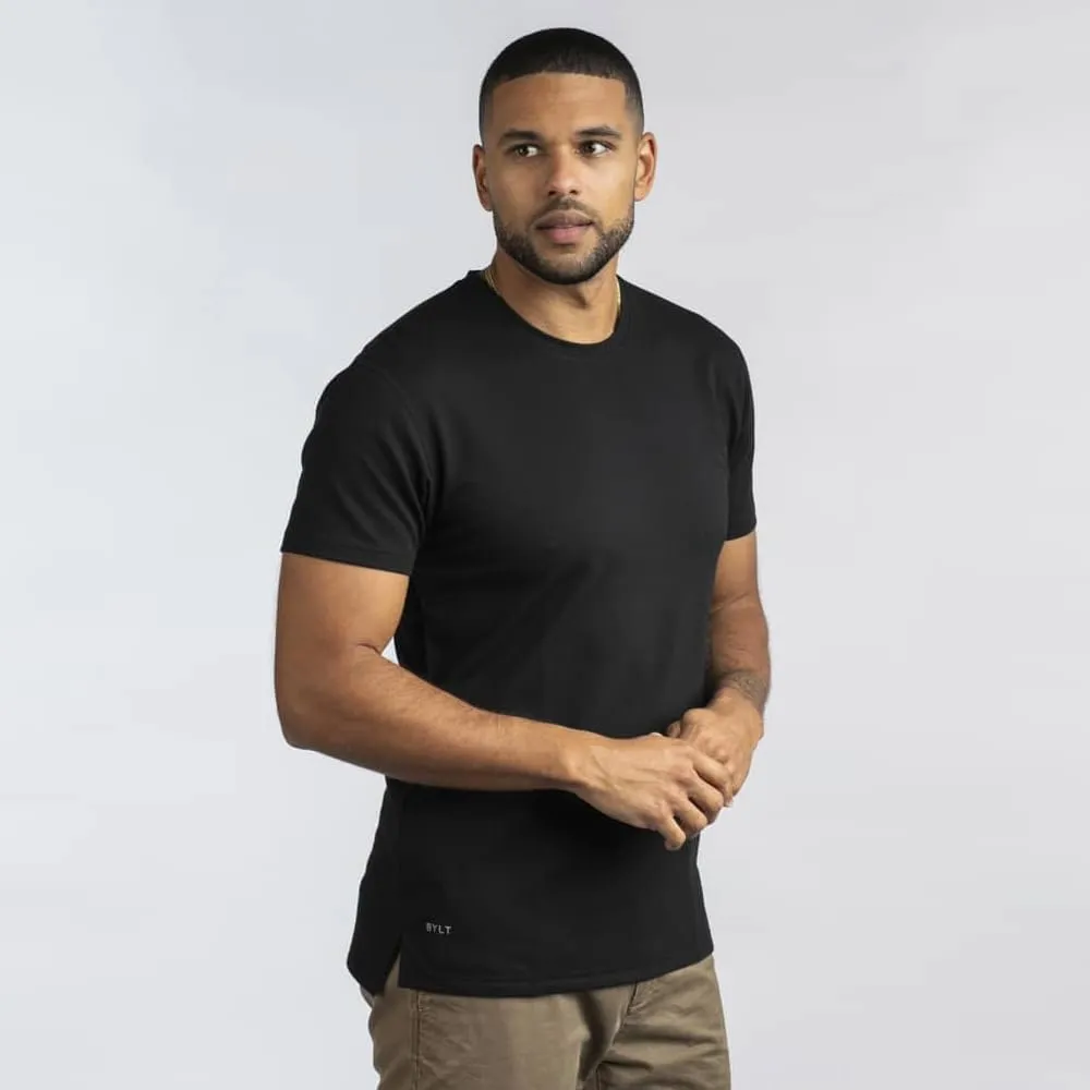Split Hem Short Sleeve Men's T-Shirt - Polyester, Cotton, and Spandex Blend – Moisture Wicking, Breathable, Classic Fit